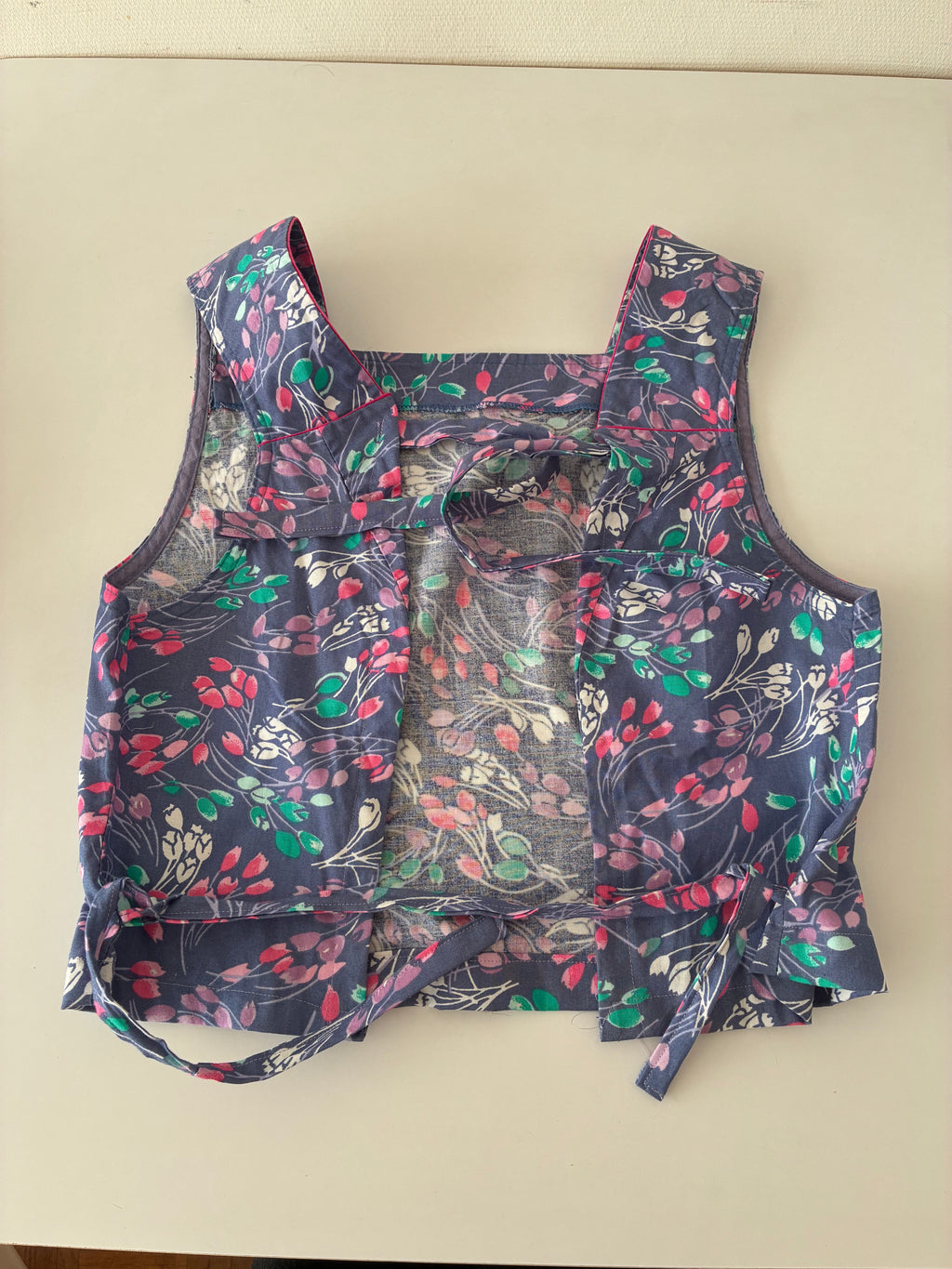 Haut sans manche Violette taille M